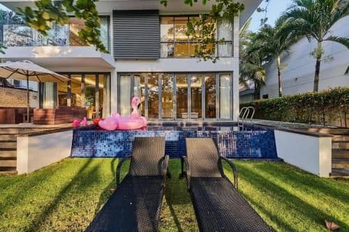 Deluxe Villa