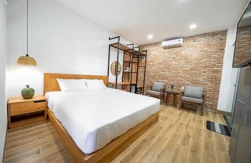 King Room with Mountain View