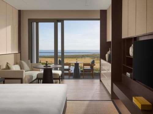 Superior Ocean View King