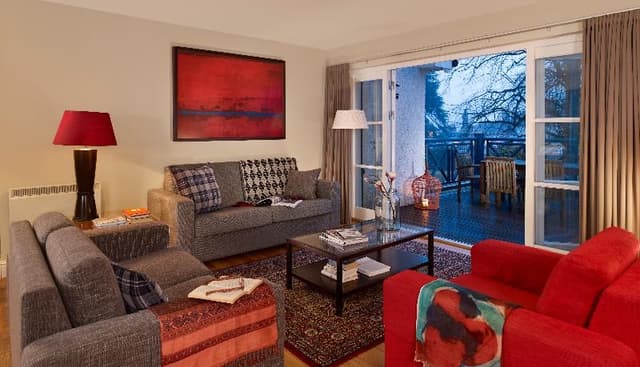 LODGE THREE BEDROOMS