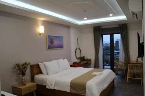 Apartment with Balcony
