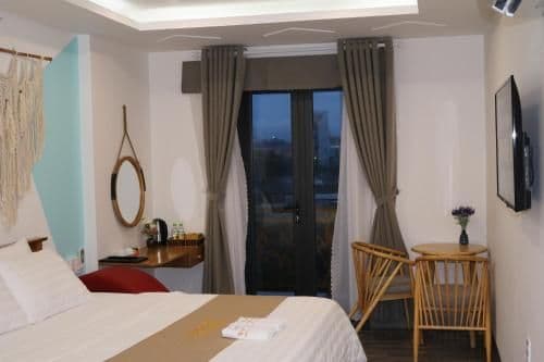 Apartment with Balcony