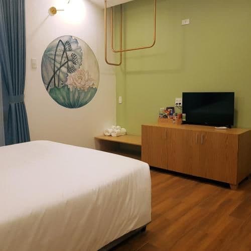 Queen Room