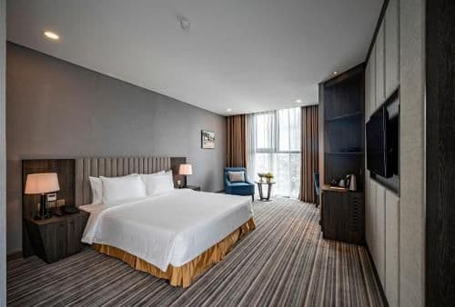 Deluxe King Room