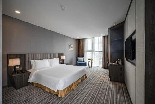 Deluxe King Room