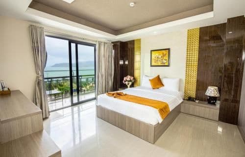 Deluxe Double or Twin Room with Sea View