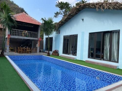 Double Room with Pool View