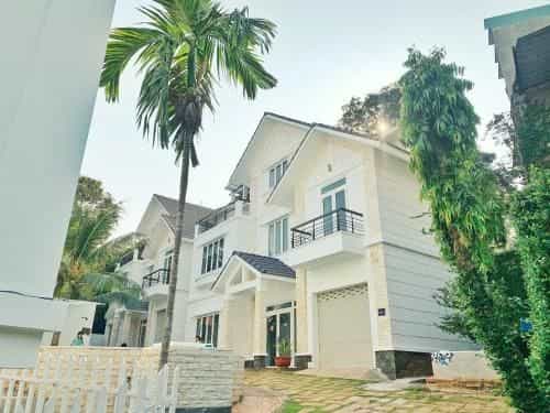 Contemporary Greenhouse Garden Villa- 4 bedrooms Villa Contemporary Greenhouse Garden Villa- 4 bedrooms Villa