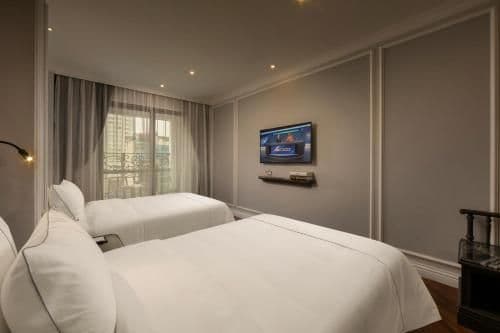 Executive Double or Twin Room with Balcony