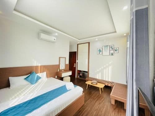 Double Room with Balcony (2 Adults + 1 Child)
