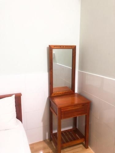 Nhà Nghỉ Ý Vy (Nha Nghi Y Vy)1