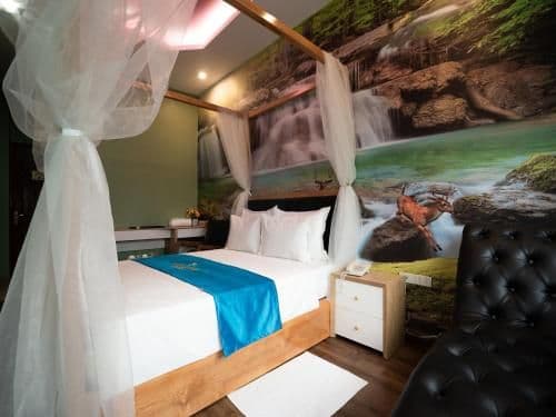 Superior King Room