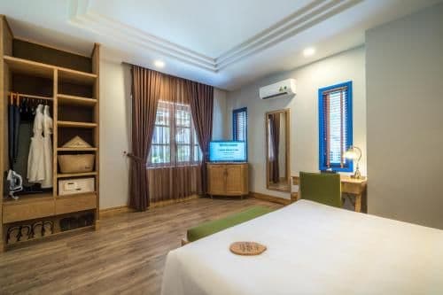 Executive Suite