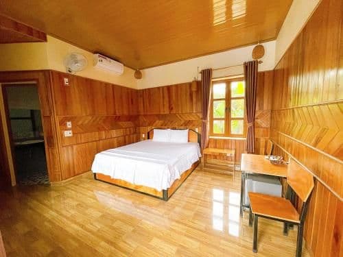 Queen Room with Garden View
