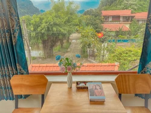 King Room with Mountain View