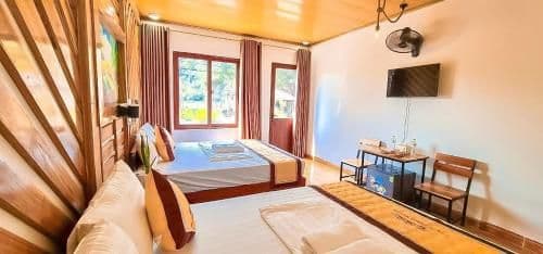 Quadruple Room with Mountain View