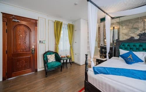 Deluxe Double Room with Bath