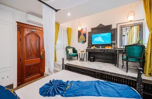 Deluxe Double Room with Bath