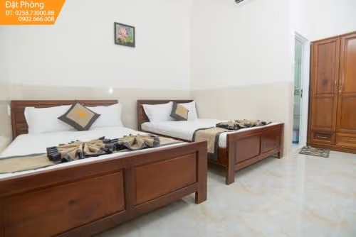 Double or Twin Room with Shower