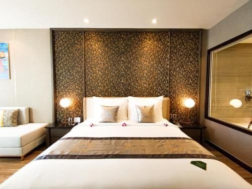 Deluxe King Room