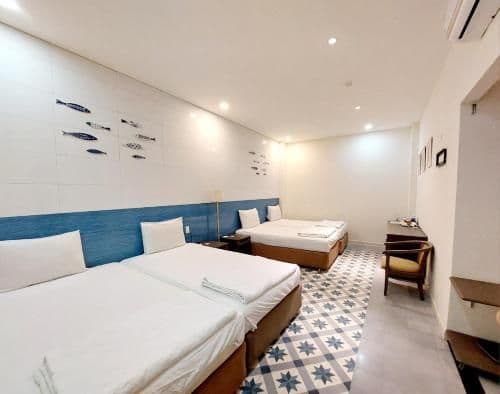 Mixed Dormitory Room
