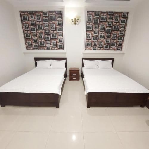 Quadruple Room with Private Bathroom