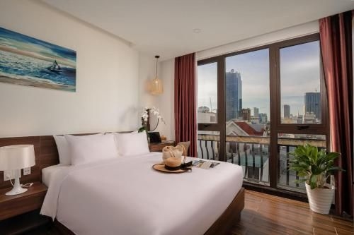 Dragon View Riverfront Hotel2