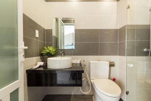 Studio Serviced Apartment - Phu Nhuan center3