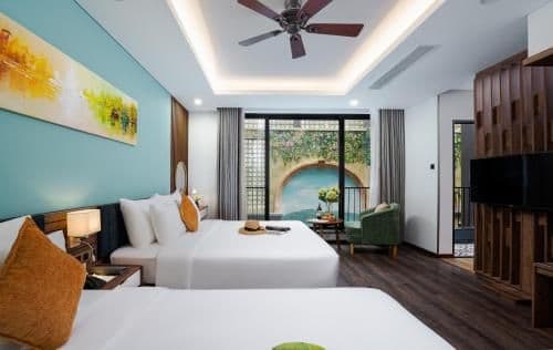 Deluxe Triple Room with Pool View