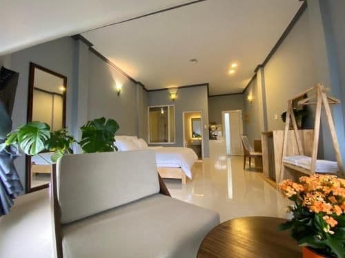 Deluxe Apartment