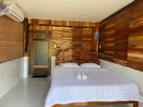 Bungalow - Water Front