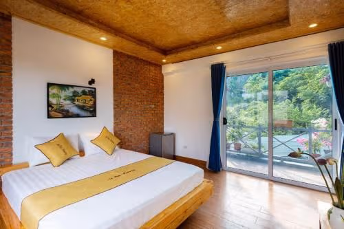 Deluxe Double Room with Balcony