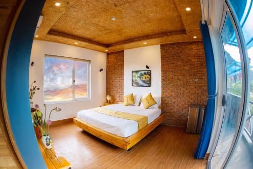 Deluxe Double Room with Balcony