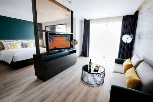 Suite with City View