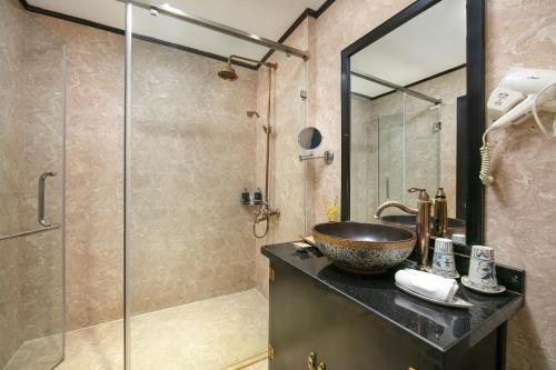Lavender Central Hotel & Spa Hanoi4