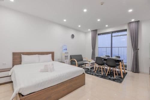 Apartment with Balcony