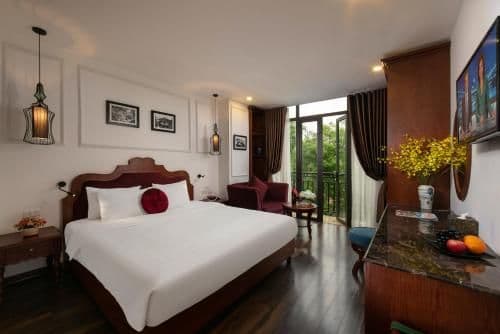 Junior Suite with Balcony