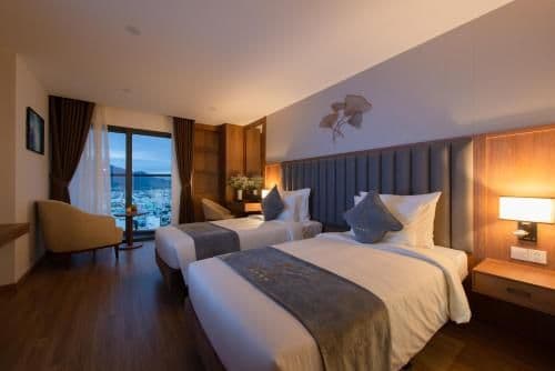 Superior Twin Room with City View