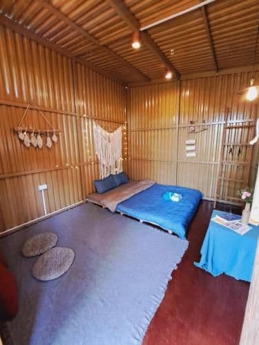 Standard Double Room with Shared Bathroom