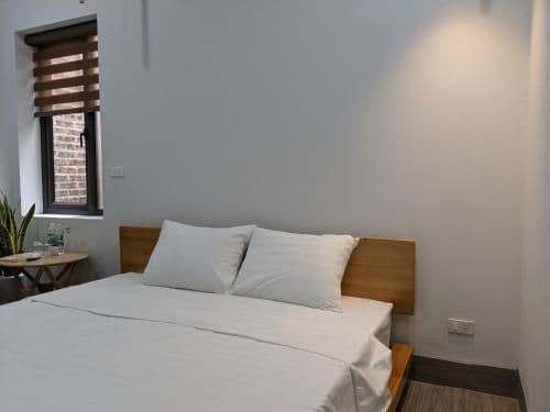 Standard Queen Room