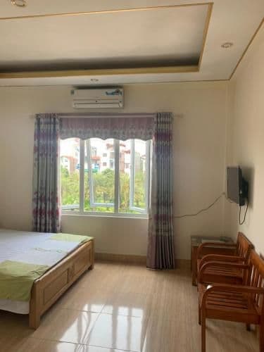 Single Room with Private Bathroom