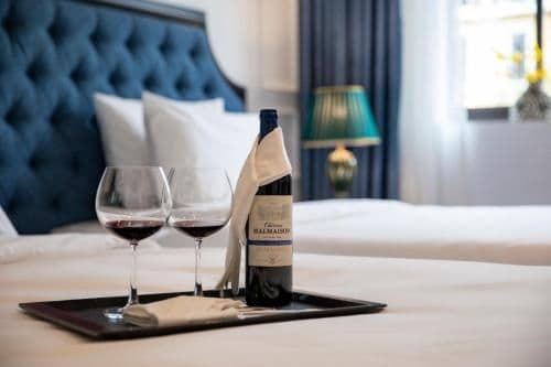 Deluxe Double or Twin Room with City View