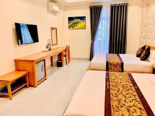 Deluxe Family Room