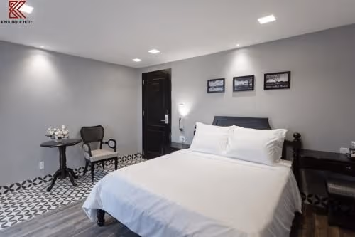 Queen Room with Balcony