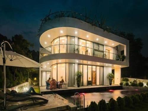 Deluxe Villa