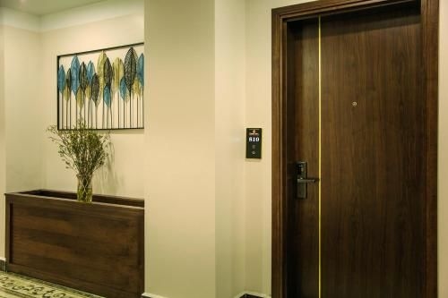 Luxury6 Hotel3