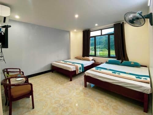 Quadruple Room with Mountain View