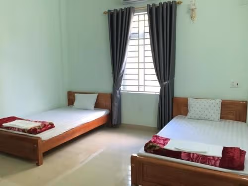 Twin Room with View