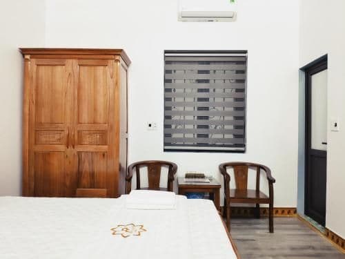Large Double Room