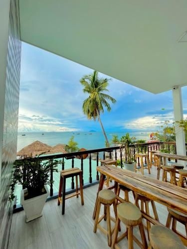 ISLAND HOMESTAY2